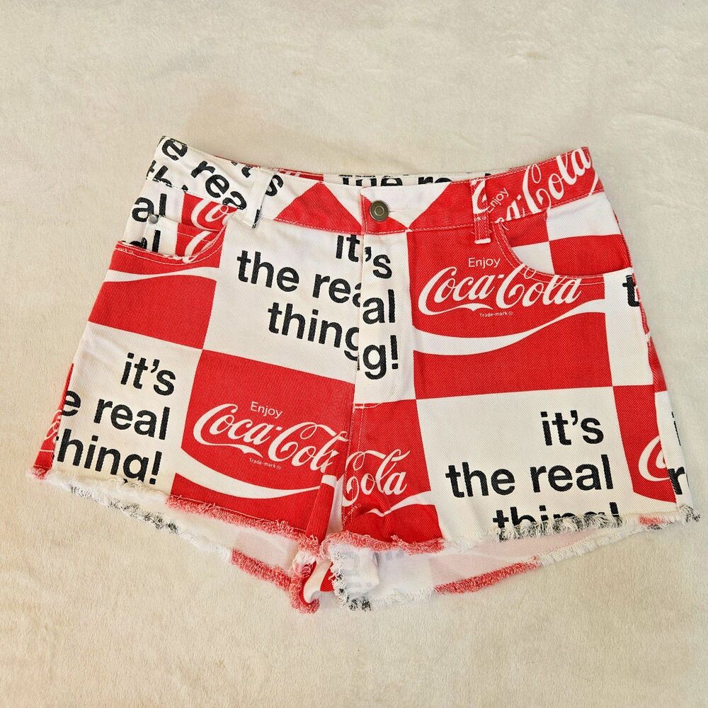 Coca Cola Red White Patchwork Frayed Edge Denim High Rise Shorts Women's Size M